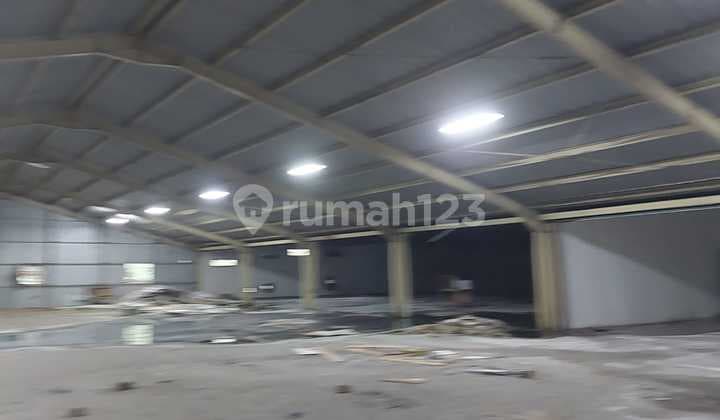 For Rent: 2-Story Factory/Warehouse Near Highway