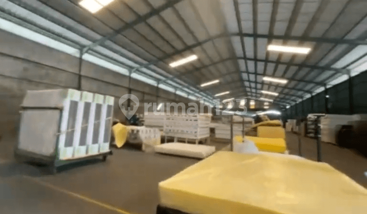 For Sale Factory with Three Warehouses Different Prices