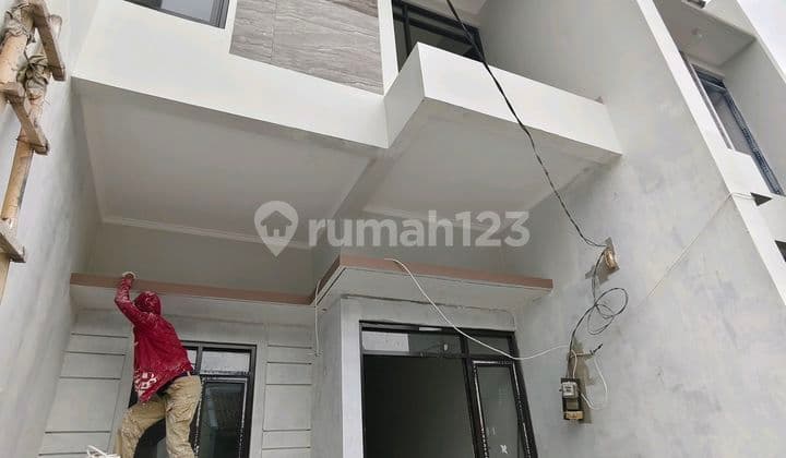 Rumah Baru On Progress 2 Lantai Terkini di Dekat Margahayu Metro