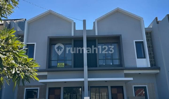 Rumah Baru Mewah Di Mainroad Jl Soekarno Hatta Komplek Aria Graha