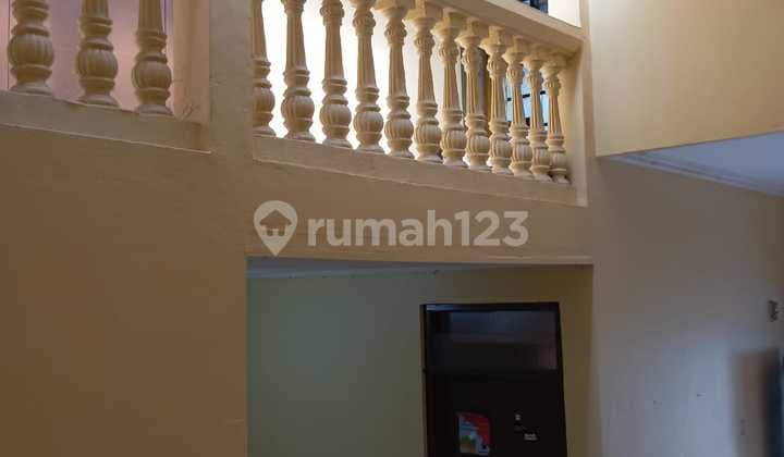 Sarijadi 2-Story House, 5 Bedrooms - First Come, First Served