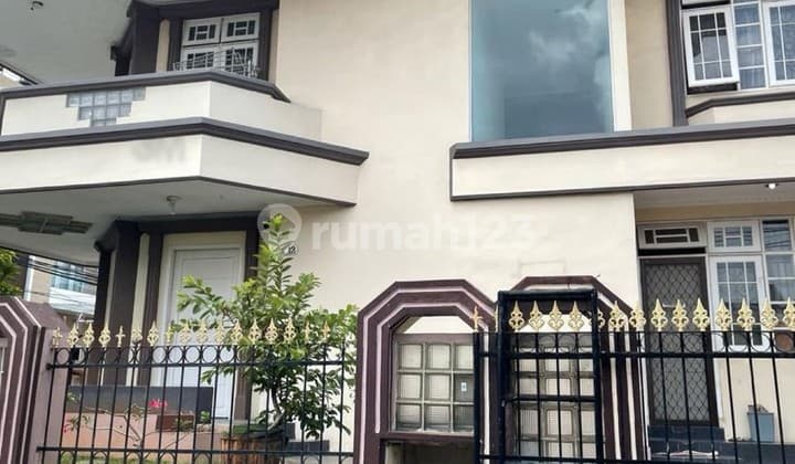 Rumah Hook. Citra Garden.2. Luas 12X20. Jalan Lebar 3 Mobil. Siap Huni..