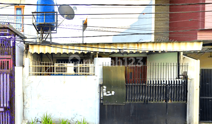 Rumah Tua Tomang. 6.5x14. Jalan 2 Mobil