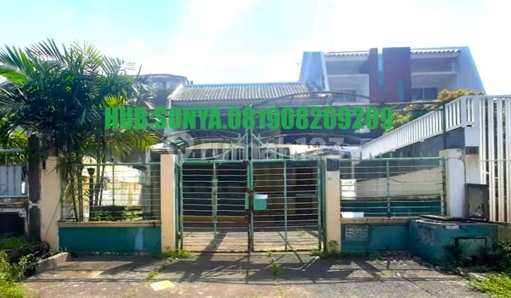 Rumah Tua Taman Ratu. 2 Lantai. 8X43. Jalan Lebar 3 Mobil