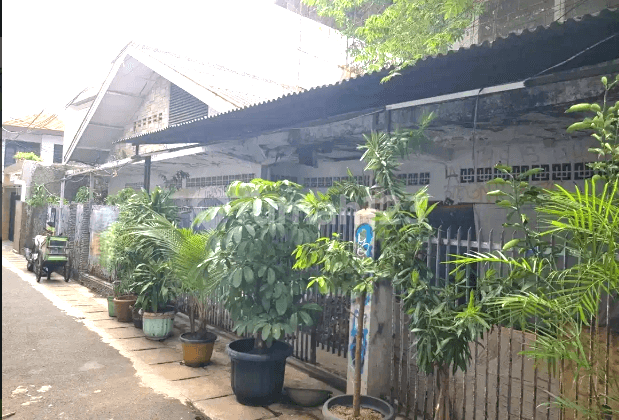 Rumah Tua. Kartini Pasar Baru. 20X22. Masuk Mobil.