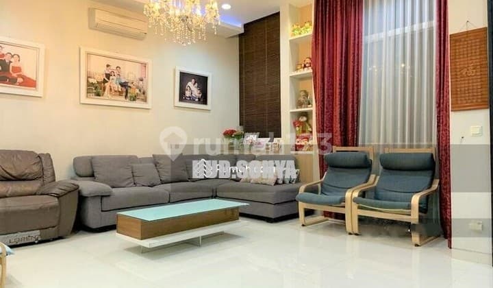 Rumah Tomang. Town House De Oaze. 3 Lantai. 6X15. Full Furnish. Siap Huni