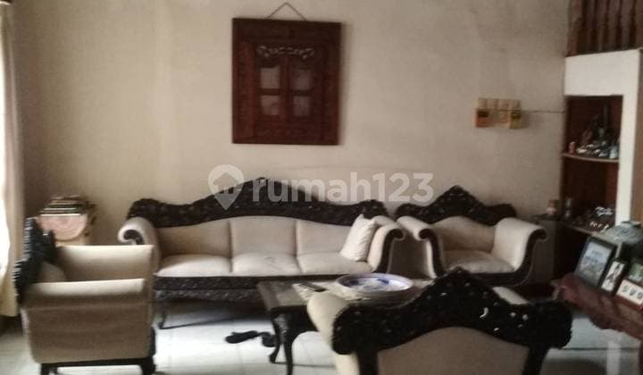 Rumah Grogol Roxy. 1.5 Lantai. 10X19. Jalan 2 Mobil. Siap Huni