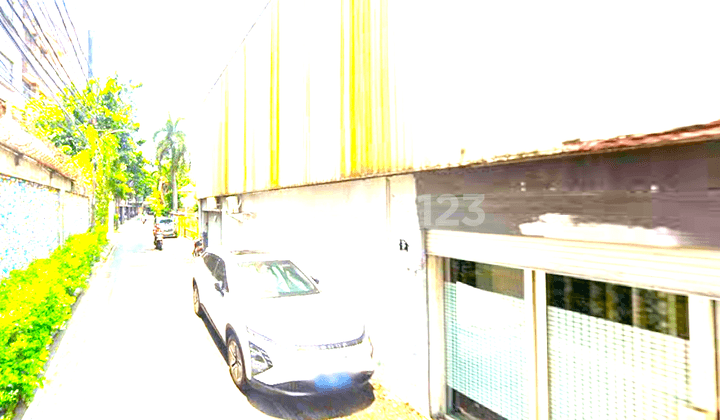 Rumah Tua Cideng. 6X15. Masuk Mobil