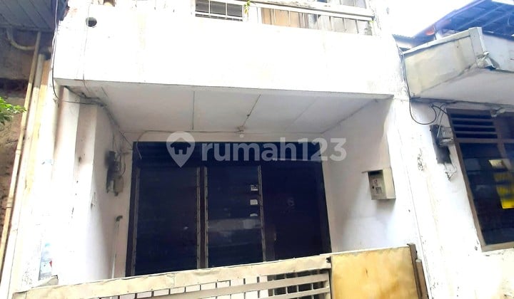 Rumah Cideng. 2 Lantai. 3X15. Masuk Mobil