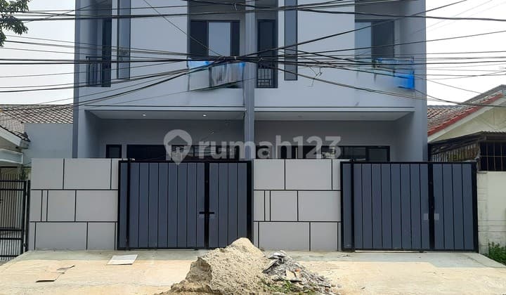 New House. Citra Garden. 2 Floors. 5x25. 4-Car Driveway. Swimming Pool. Move-In Ready.