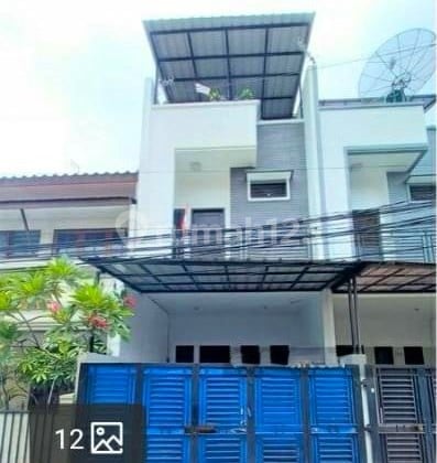 Rumah Tomang 3 Lantai. 5X15. Jalan 2 Mobil. Siap Huni