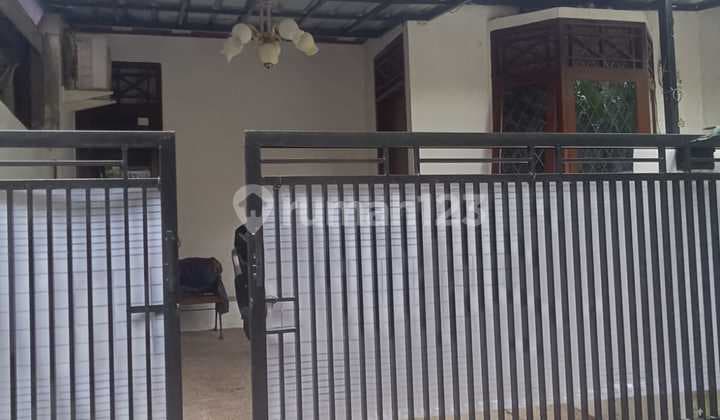 Rumah Nyaman Harga 900 Jutaan, SHM, Siap Huni!, Tat