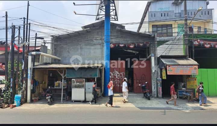 Strategic Warehouse for Sale in Cipayung Ciputat – Area 717 m², Freehold Title, Price 9 Billion Negotiable