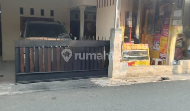 Rumah Tua SHM Hitung Tanah Saja Dekat Stasiun MRT Cipete