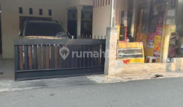 Rumah Tua SHM Hitung Tanah Saja Dekat Stasiun MRT Cipete