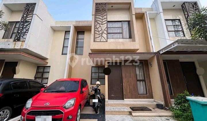 Nice House SHM Ready to Live Strategic Location Near Pamulang Toll Road