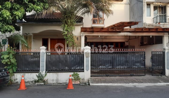 Spacious, comfortable & serene house in Cipete, South Jakarta