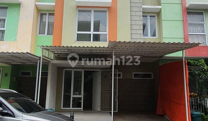 Arcadia Village. Dekat Stella Maris dan Tarakanita.