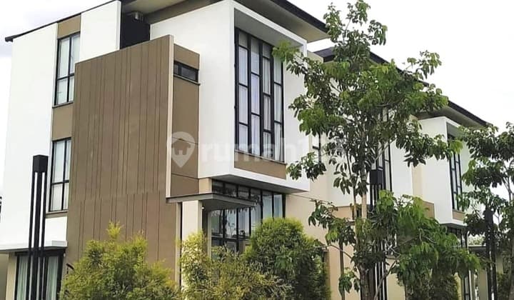Corner house 3 floors 12x14 168m in Semayang Asya Cluster JGC Jakarta Garden City