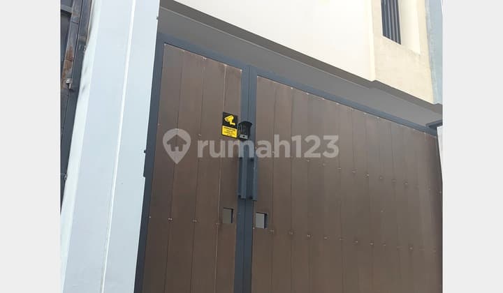 3-story boarding house 9x16 144m Kebon Jeruk West Jakarta