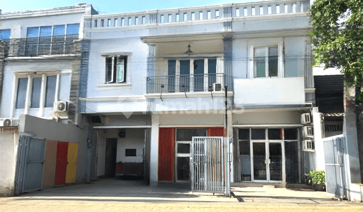 Ruko hadap jalan raya 4x17 68m Duren Sawit Jakarta Timur