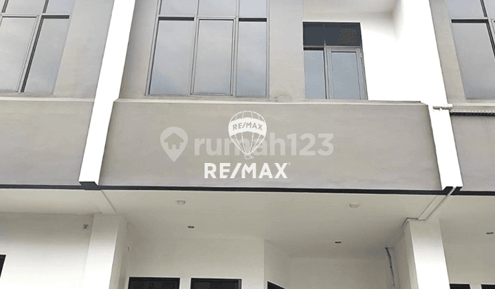 Rumah 3Lt Luas 56M Type 3Kt Kemayoran Jakarta Pusat