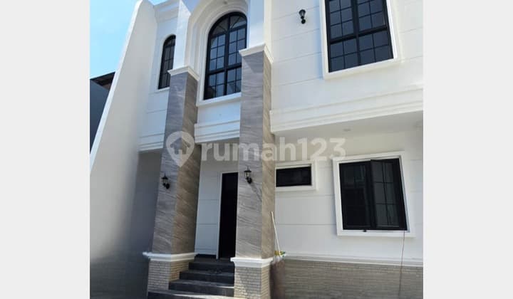 Rumah brand new 8x17 136m type 4KT Penjaringan Jakarta Utara