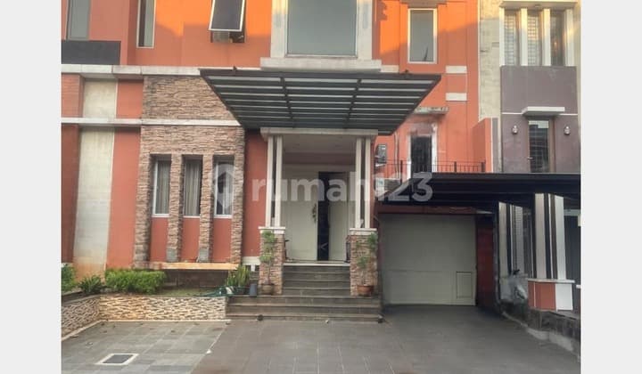 Ivory Park View 2-Story House 9x20 180M Type 4BR Kelapa Gading, North Jakarta