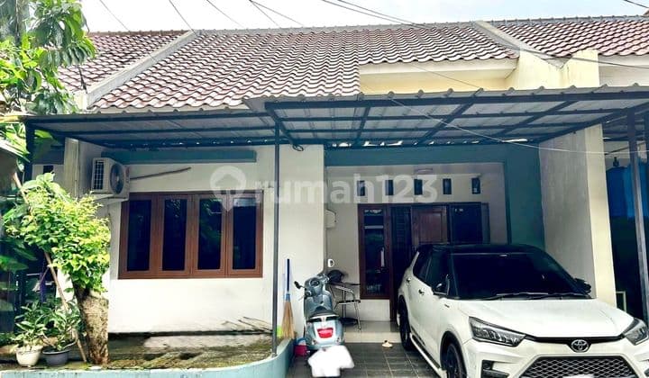Dijual Rumah Full Furnish Jakarta Selatan Siap Huni, Hanya 500 Meter ke Pintu Tol