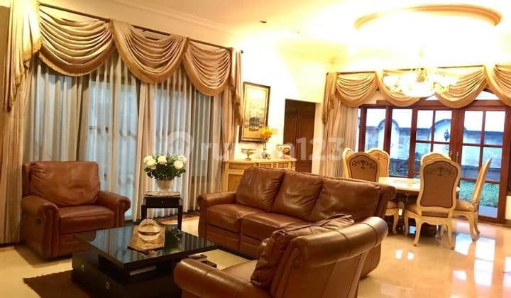 Rumah Mewah Lux di Cipaganti Bandung.