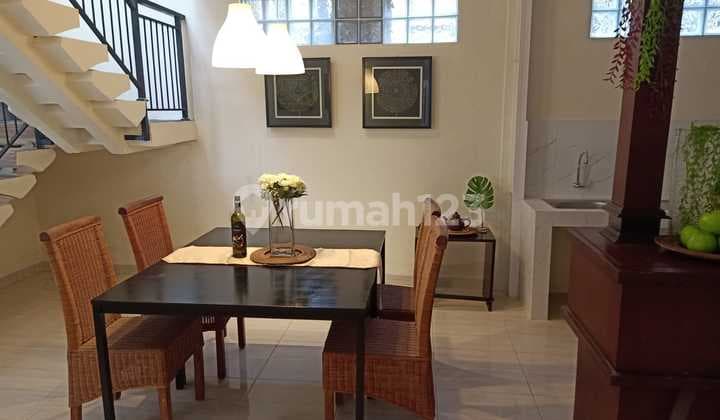 Rumah Cantik Di Pusat Kota Bandung