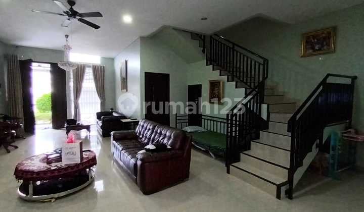 Rumah Modern 2 Lantai Dekat Setrasari Mall