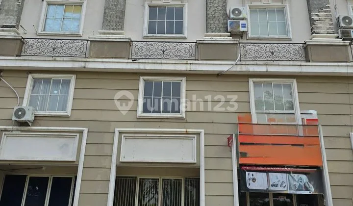 For Sale Commercial Unit CBD Block A. Green Lake ******** ******** Fast For Sale Commercial Unit CBD Block A. Green Lake ******** ******** Fast