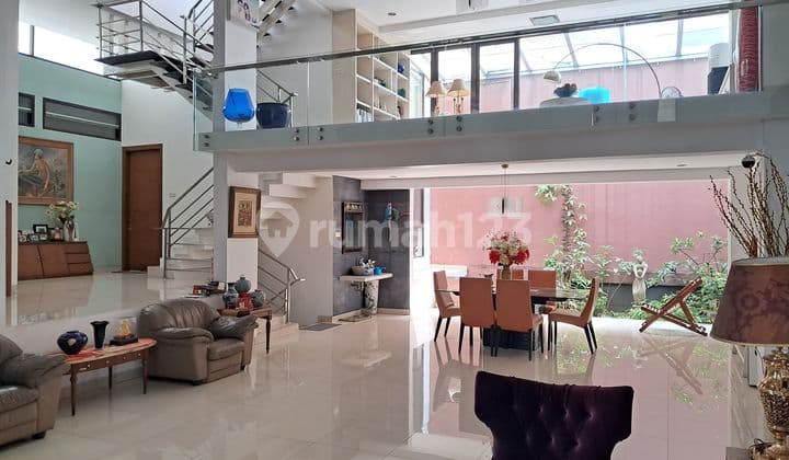 Dijual Rumah Sunrise Garden Dkt Kedoya..bgs..murah Lt. 300 15x20