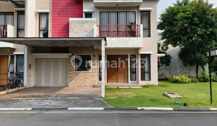 FRANS CEN - For rent hook house at Green Lake City Boulevard. Wow, rarely available, land area = 285 M2.