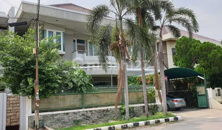 FRANS CEN-rumah disewa di Komplek Green Garden.bgs.lokasi oke banget Luas Tanah = 16x25 = 400M2