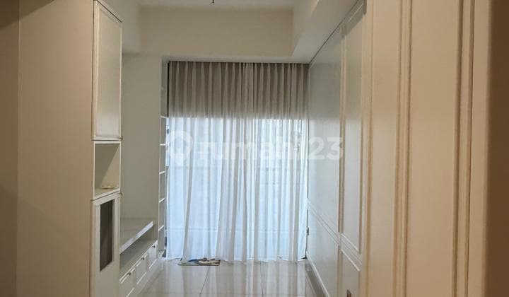 Apartemen Taman Anggrek Residences, Tower Fragrant (Paling Strategis, karena Paling Dekat Akses ke Mall) Lantai Tengah (Lantai 27)