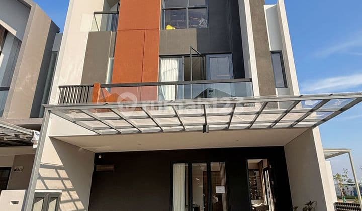 Harga Miring!! Rumah 3 Lantai Cluster Navara di Harapan Indah 2 Selangkah ke Jakarta