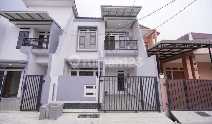 Dijual Rumah Tingkat 2 di BJI Mekarsari DEKAT UNIVERSITAS BINUS, Stasiun KRL Bekasi, dan Halte Busway