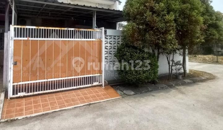 Dijual!! Rumah Hook Cluster Taman Sakura, Babelan
