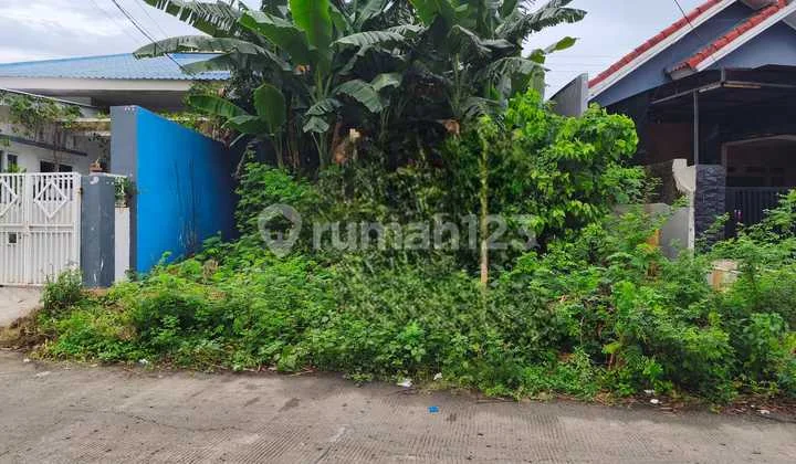 Jual Cepat!! Rumah Bahan / Tanah Luas 159M2 di Taman Harapan Baru Jual Cepat!! Rumah Bahan / Tanah Luas 159M2 di Taman Harapan Baru