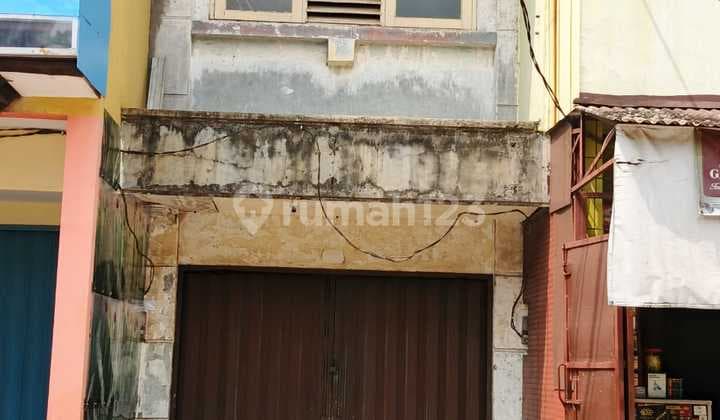 Quick Sale!!! Two-Front Shop House Suitable for Your 2 Businesses in Harapan Indah
