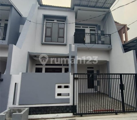 Affordable Price! SHM House Near Summarecon Bekasi Land Area 84 m² Only 5 Minutes (Rcd 195)
