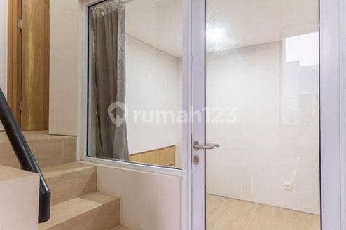 Rumah 2 Lantai Siap Huni di Cluster Invensihaus BSD City