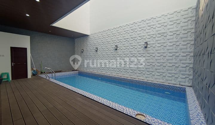 Dijual Rumah Mewah 3 Lantai Serenade Lagoon Pik Jakarta Utara