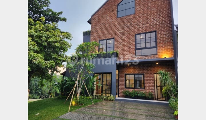 Dijual Rumah Baru 3 Lantai DeLatinos BSD Cluster Carribean Island