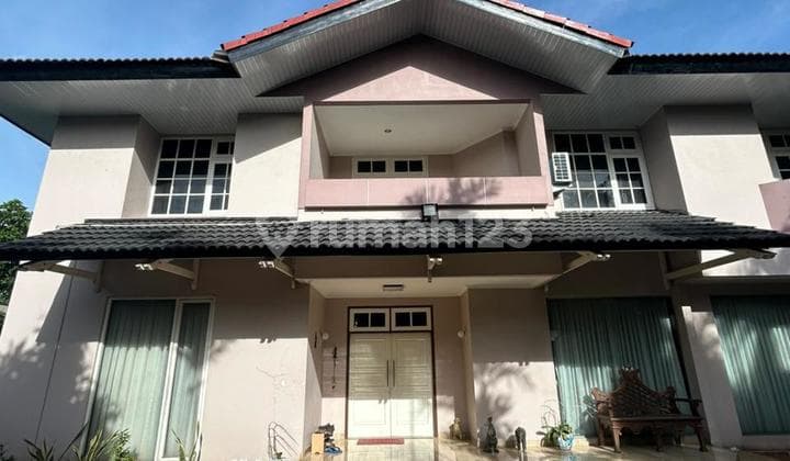 Dijual Rumah mewah 2 Lantai siap huni di Kabayoran Baru