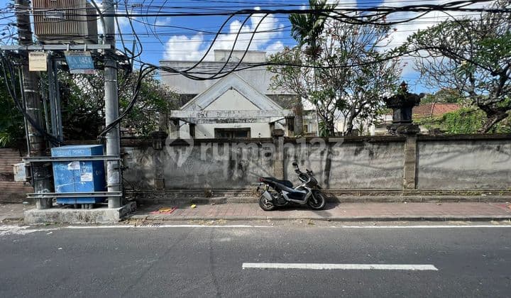 Tanah Pinggir Jalan Plawa Utama 3 Menit Saja Ke Seminyak Beach
