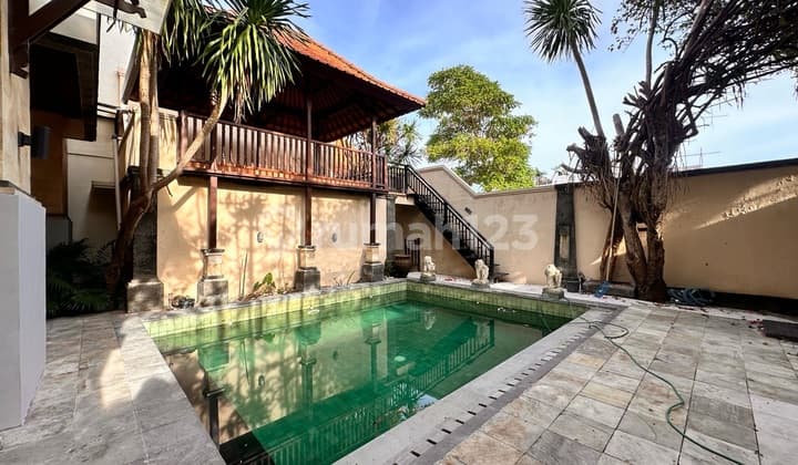 Villa Lokasi Strategis Di Perumahan Umasari Di Jl. Petitenget, Kerobokan Kelod, Kec. Kuta Utara, Kabupaten Badung, Bali, Seminyak