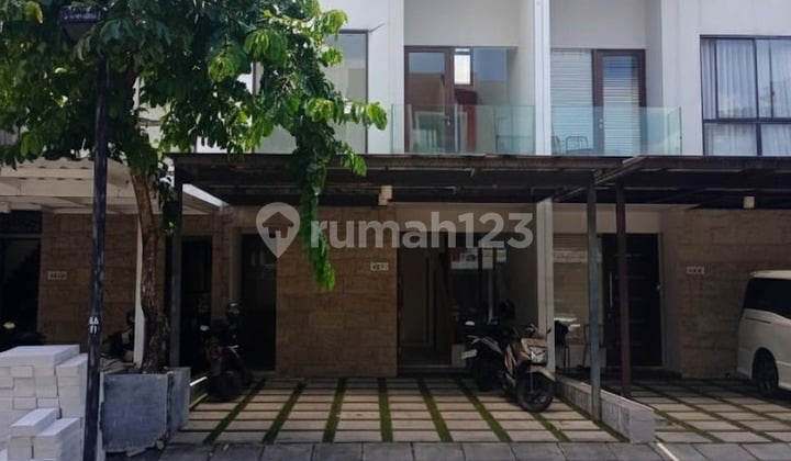 Dijual Rumah Siap Huni Strategis di Graha Natura Surabaya Ma 439
